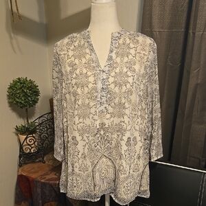 Liz Claiborne White and Blue Blouse